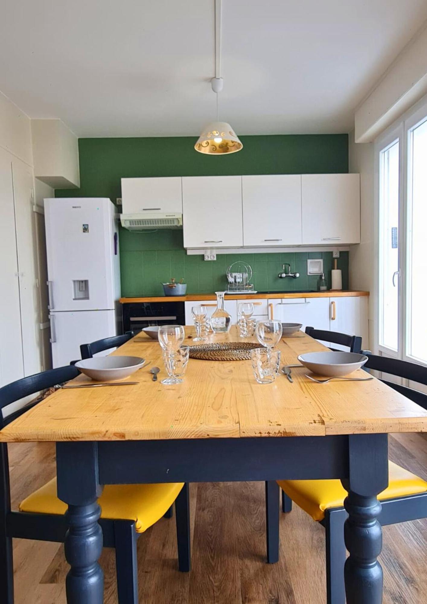 Appartement Lumineux Proche Plage Et Marche, Centre-Ville Accessible A Pied Parking Gratuit Inclus I Sweet Homes Location Royan