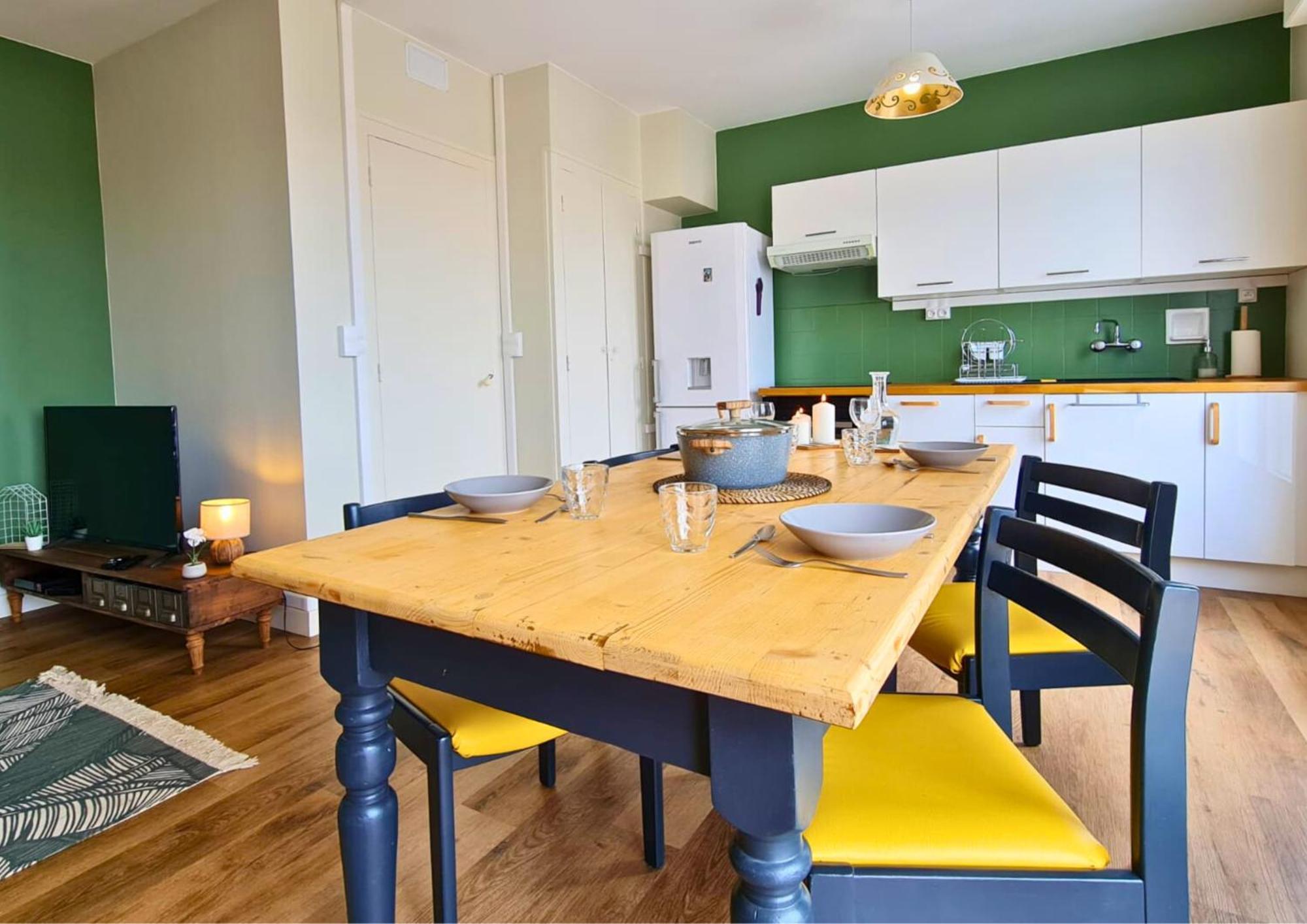 Appartement Lumineux Proche Plage Et Marche, Centre-Ville Accessible A Pied Parking Gratuit Inclus I Sweet Homes Location